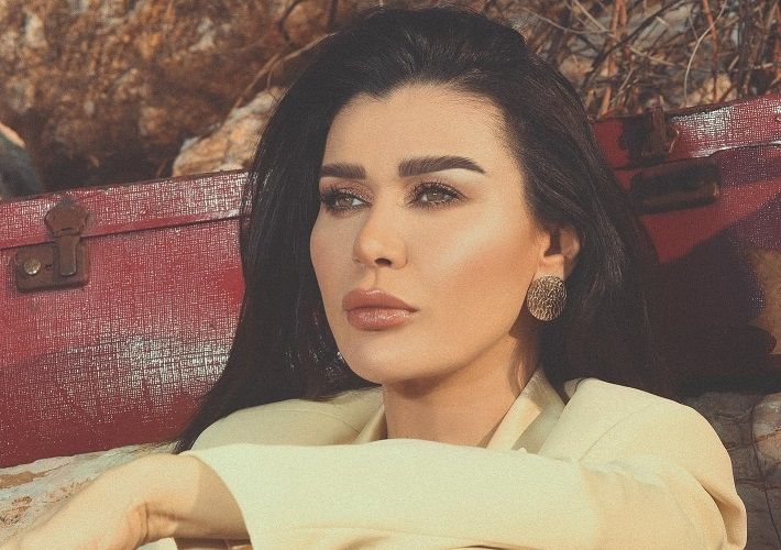 نادين الراسي عن مشكلتها مع شقيقها: 'رضعته 9 شهور مع ابني!'