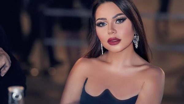 على صوت الليثي.. الإعلامية أسما إبراهيم تحتفل بزفاف شقيقها (صور)
