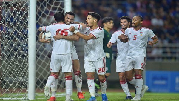 تردد القنوات الناقلة لمباراة الإمارات ضد طاجيكستان في كأس أسيا 2023