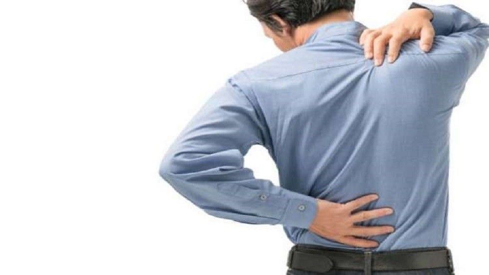 مشروب شهير لايخلو منه أي منزل يخلصك نهائيا من آلام الظهر ( تعرف عليه)