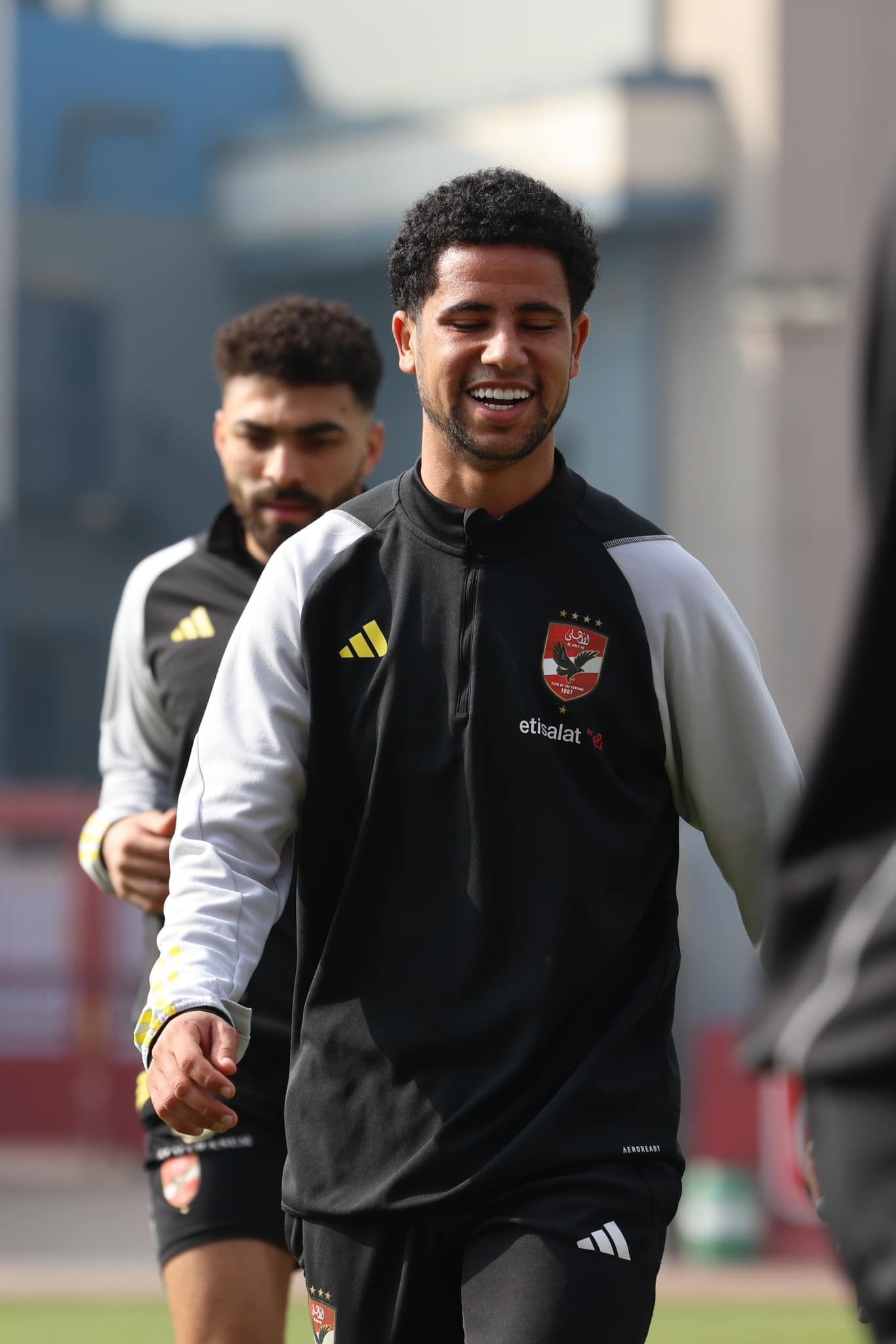 الأهلى يحتفل بمشاركة رضا سليم فى التدريبات الصباحية