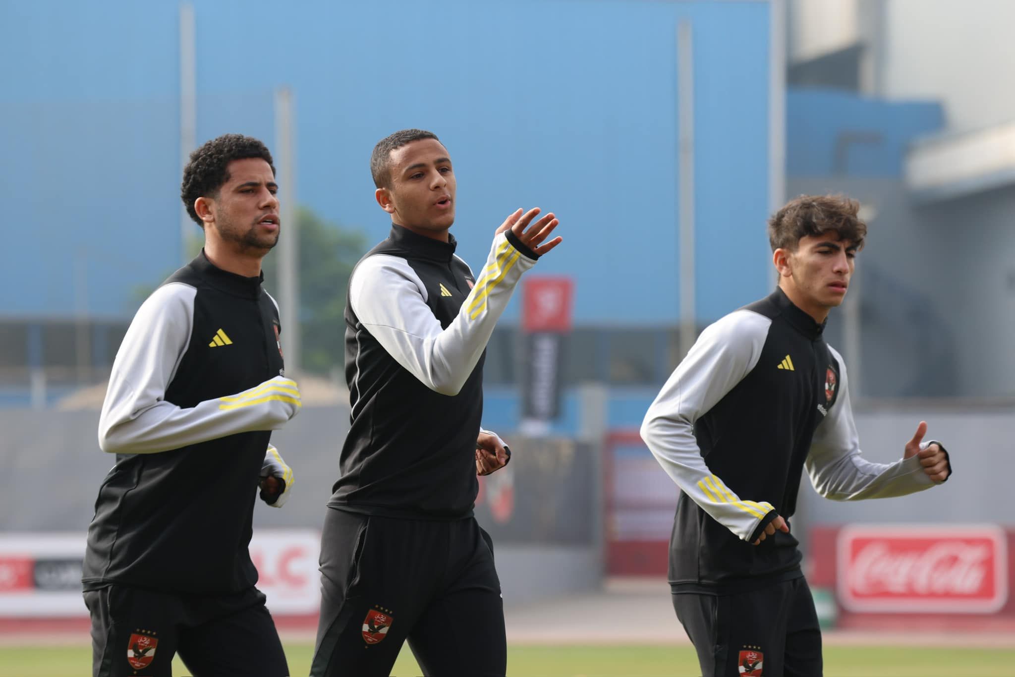 الأهلى يحتفل بمشاركة رضا سليم فى التدريبات الصباحية