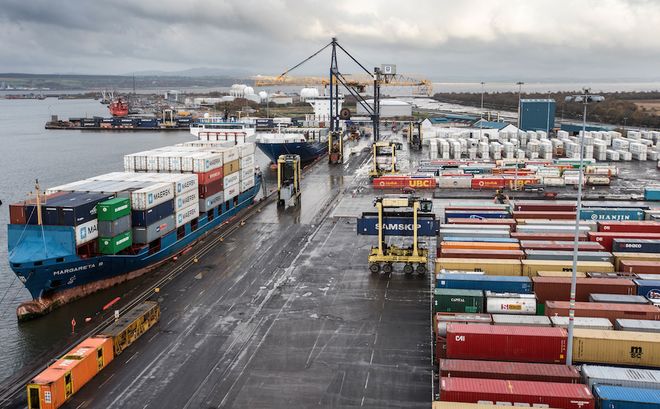 ملف.. الصناعة كلمة السر لبلوغ مستهدفات التصدير