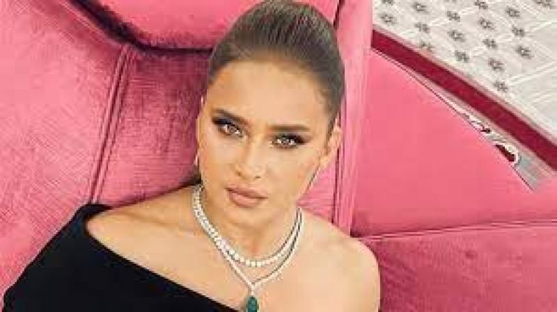 نيللي كريم الانفلونسر و خبيرة طاقة في دراما رمضان 2024