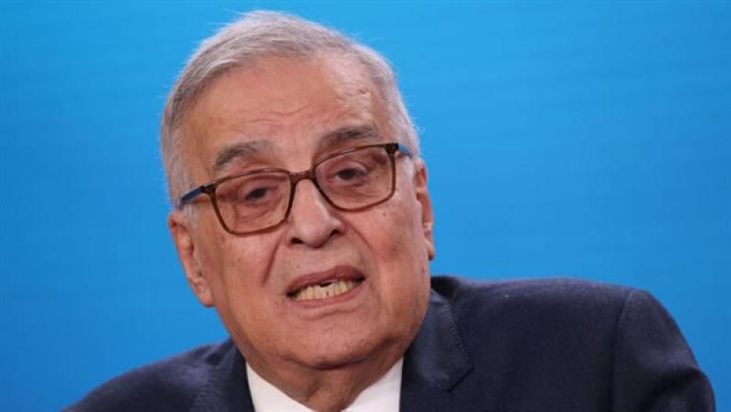 وزير الخارجية اللبناني يستدعي السفير البريطاني على خلفية زيارة كاميرون