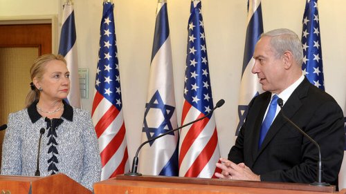 هيلاري كلينتون تدعو إلى الإطاحة بنتنياهو