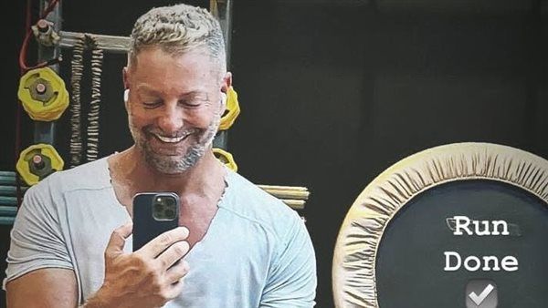 تامر هجرس يكشف عن اطلالته الرياضية من داخل الجيم