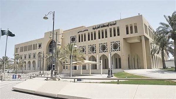 تعليم المنطقة الشرقية يُعلن تعليق الدراسة غدًا