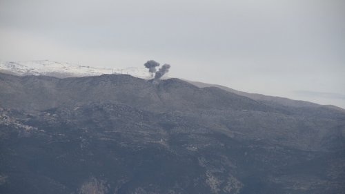 حزب الله يستهدف ثكنة عسكرية إسرائيلية بالصواريخ