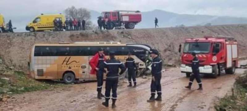 إصابة 51 تلميذا إثر انقلاب حافلة فى ولاية بجاية الجزائرية