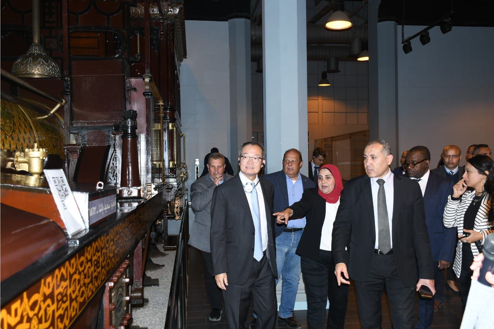 النقل: بدء العمل في مشروع تطوير نظم الإشارات بخط القاهرة بني…