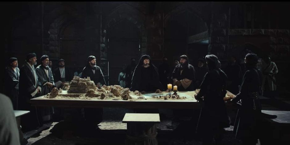 فريق مسلسل "الحشاشين" يقترب من انتهاء العمل تمهيدًا لعرضه فى رمضان المقبل