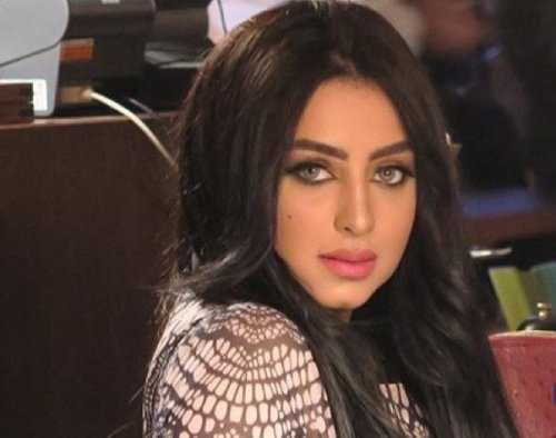 المهرة البحرينية تحتفل بحصولها على حضانة ابنها