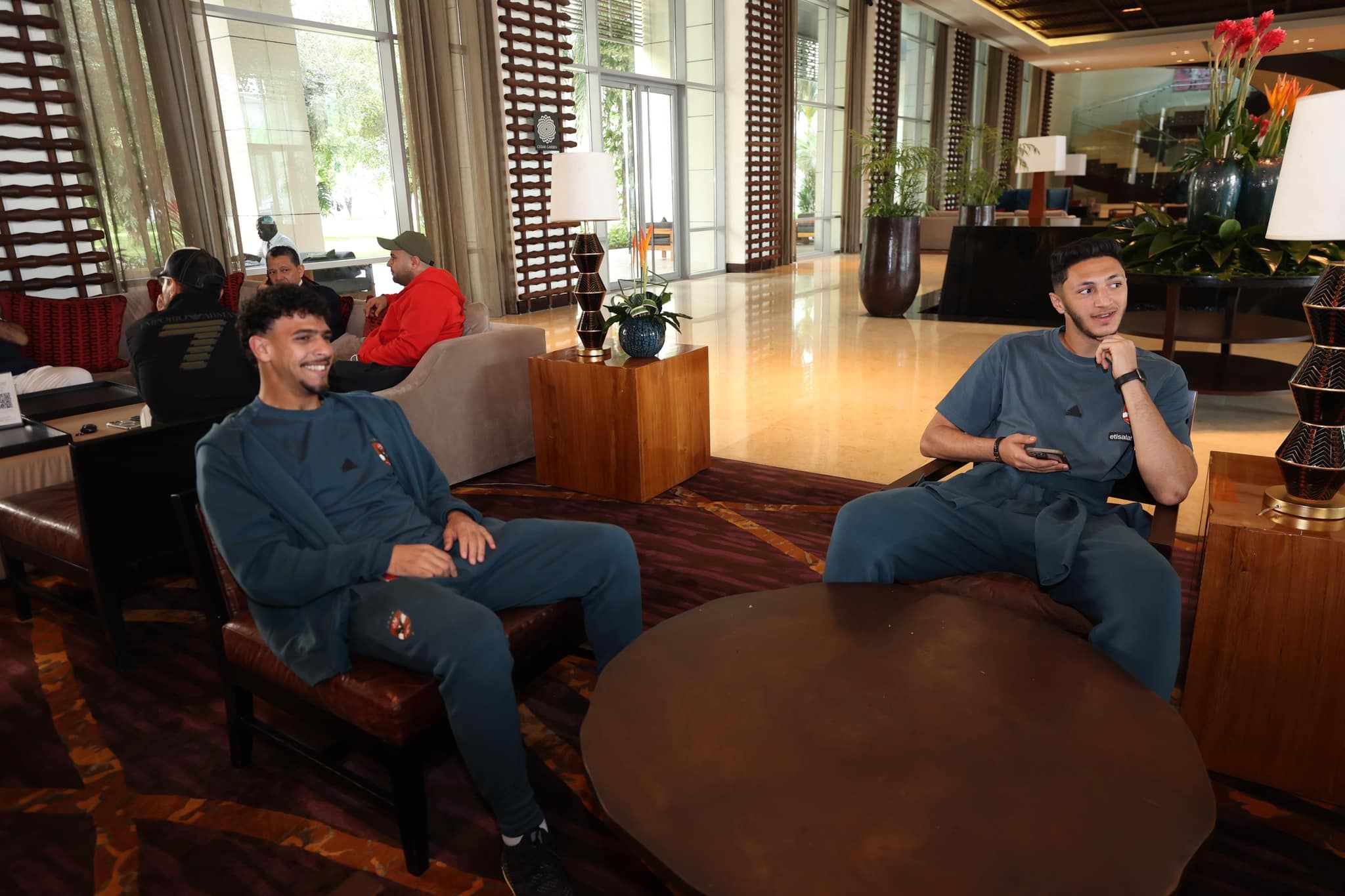 الأهلى ينهى أزمة تعطل الطائرة فى أكرا والبعثة تتحرك إلى كوماسى (صور)