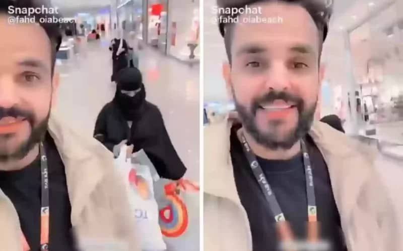 في السعودية : مواطن يعاقب زوجته في المول العام أمام جميع المارة بطريقة غريبة..اتفرج