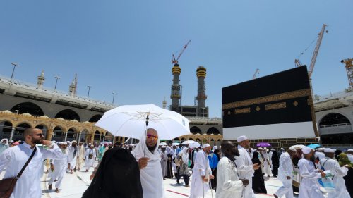 تحذير عاجل : من وزارة الحج والعمرة بشأن النوم بالحرمين