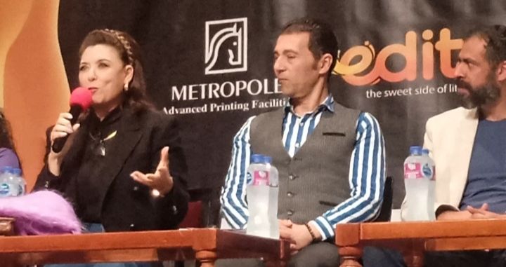 أنوشكا تفجر مفاجأة عن فيلم "وش في وش"