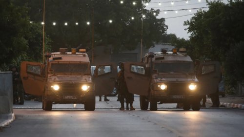 الإعلام الإسرائيلي يحذر من انفجار الأوضاع بالضفة في رمضان