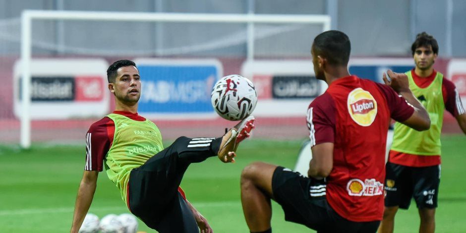 أبرزهم رضا سليم.. لاعبين فى قائمة الأهلى مهددين بالغياب عن نهائى الكأس