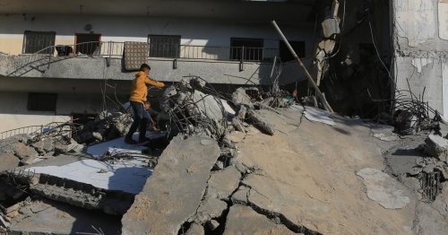 غزة تستقبل شهر رمضان بالمجازر والغارات العنيفة