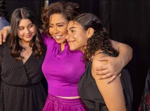 أرادت الموت لابنتيها وحاولت الانتحار .. شيرين تهز المواقع