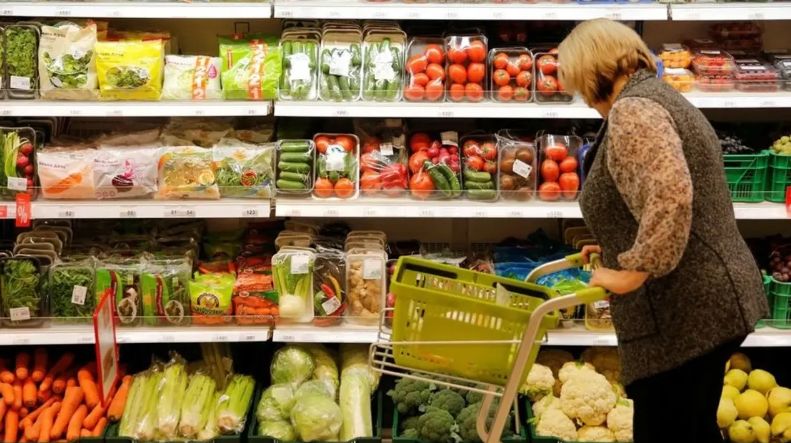 التضخم السنوي في روسيا يرتفع إلى 7.7% خلال فبراير