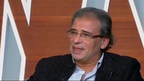 "المخرج يستخدم اللهجة التي يراها مناسبه لعمله".. خالد يوسف يرد على مهاجمي "الحشاشين"