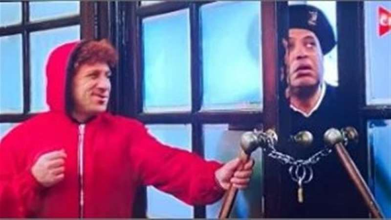 مسلسل الكبير أوي 8| الشرطة تحاصر حزلقوم فى البنك بالحلقة الثامنة