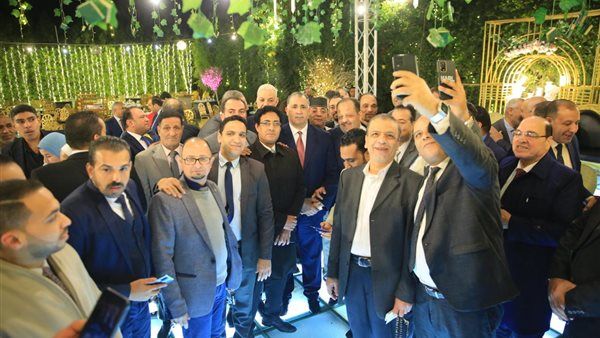 نقيب المحامين يعقد لقاءً مع محامي المنوفية.. ويؤكد: أردنا تطبيق التصويت الإلكتروني لمنع التلاعب