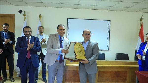 الصحة: تكريم ٣ فرق طبية من العاملين بمبادرة الكشف المبكر وعلاج الأورام السرطانية بمحافظتي الفيوم ودمياط