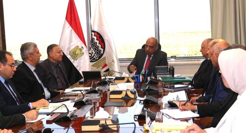 وزير قطاع الأعمال العام يستعرض طرح الفرص الاستثمارية وتعزيز الشراكة مع القطاع...