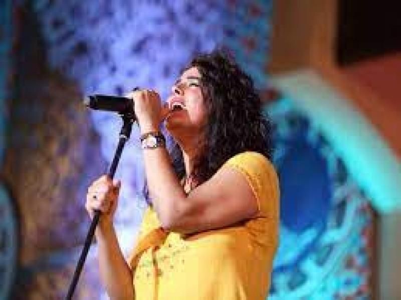 اليوم.. أمسية رمضانية لدينا الوديدى على المسرح المكشوف