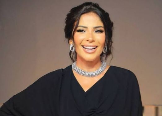 منى زكي: "مفيش ست مبتعرفش إن زوجها بيخونها"