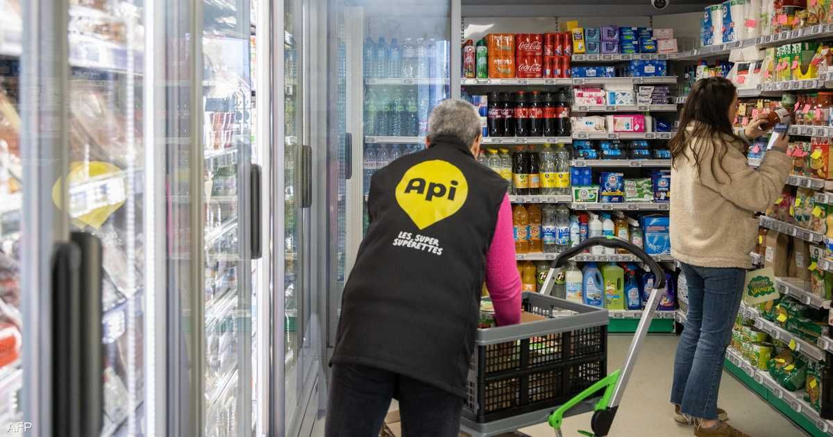 العالم اليوم - ثقة المستهلكين الأميركيين ترتفع إلى أعلى مستوى في 32 شهراً