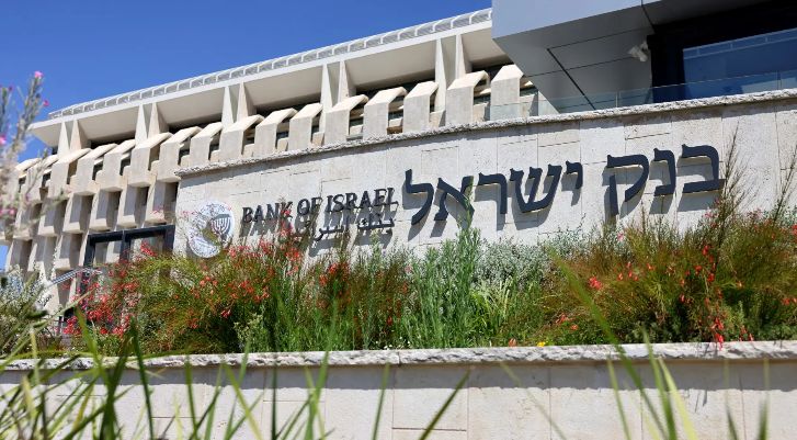 المركزي الإسرائيلي: تجنيد اليهود المتزمتين ضروري لمساعدة…