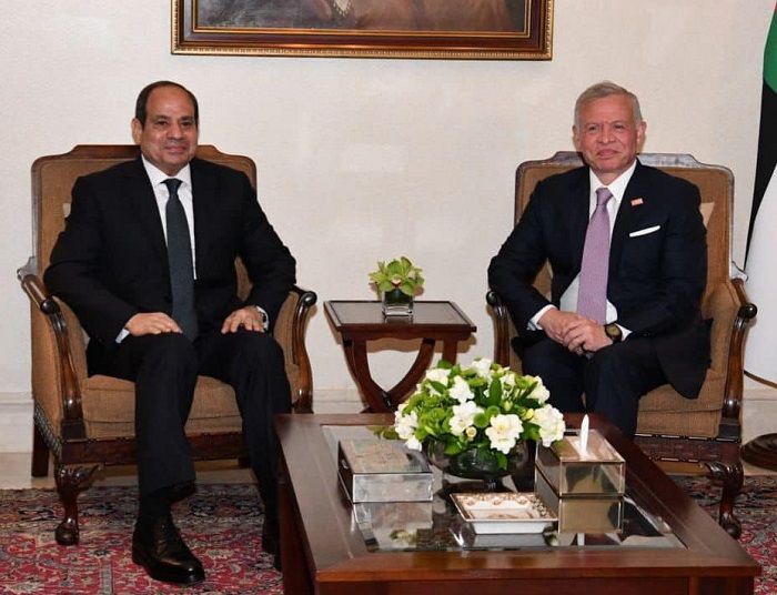 السيسي وملك الأردن يجددان المطالبة بوقف إطلاق النار وإنفاذ…