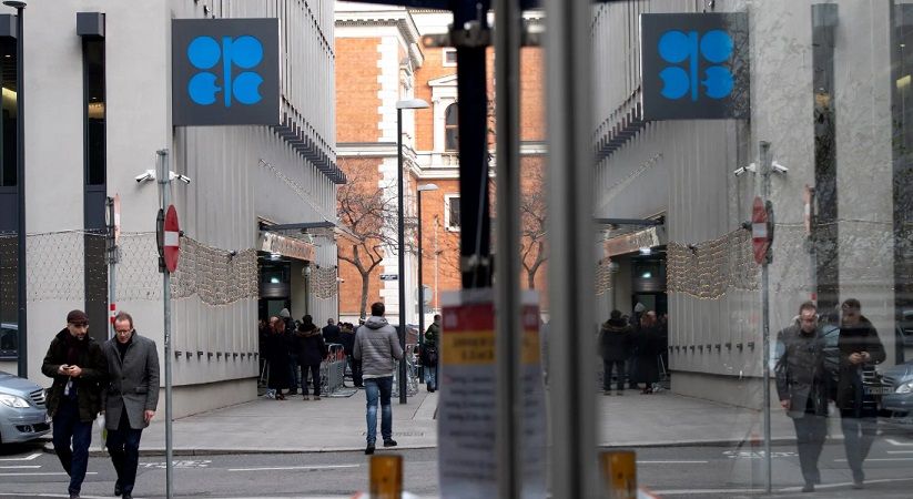 وزراء أوبك+ يبقون سياسة إنتاج النفط دون تغيير