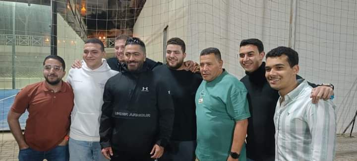 تامر حسني ينشر صورًا تجمعه بالإعلامي إبراهيم فايق ونجله (صور)