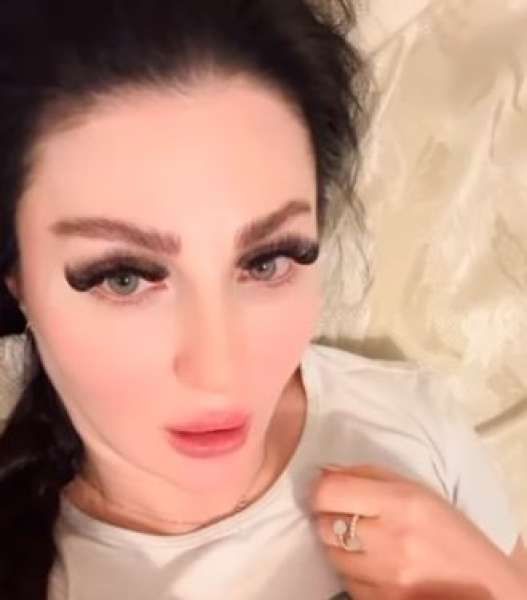 شاهد.. هموت على المسرح.. صوفينار ترد على شائعات اعتزالها الرقص