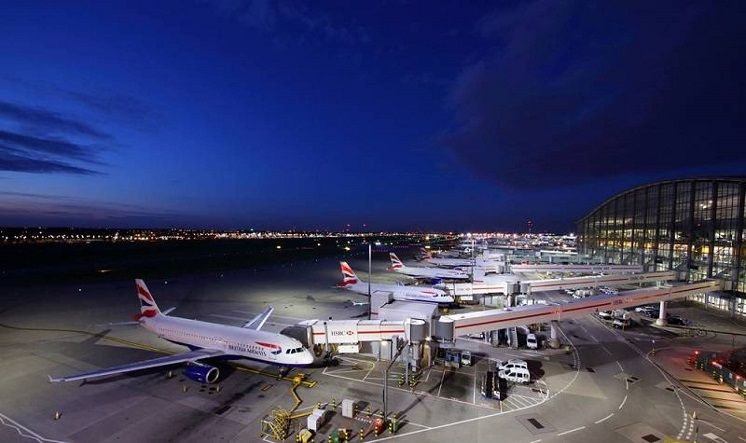 اصطدام طائرتين على أرض مطار هيثرو في لندن دون وقوع إصابات