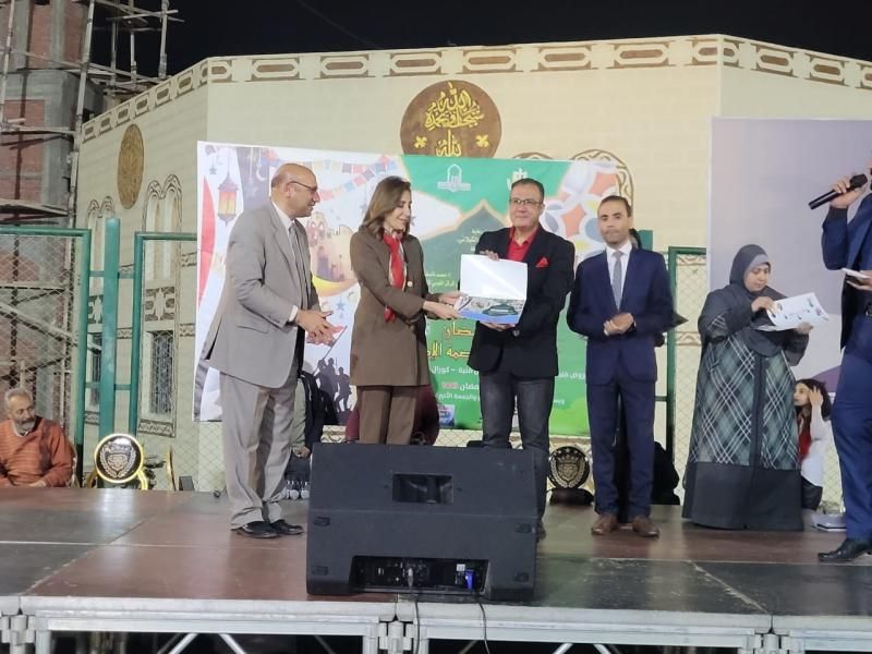 وزيرة الثقافة تشهد ختام ”ليالي رمضان” بزهرة العاصمة وتوجه باستمرار الفعاليات الثقافية...