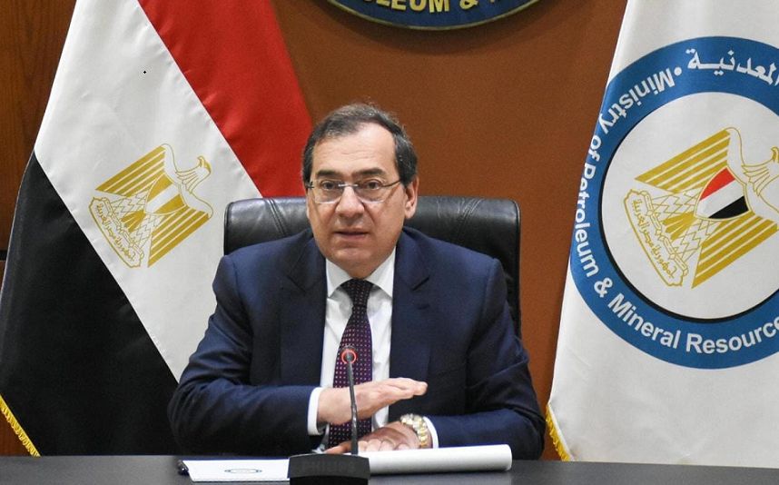 البترول تعلن بدء إنشاء محطة طاقة شمسية بمصفاة تكرير أسيوط…