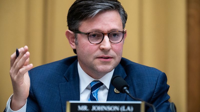 رئيس مجلس النواب الأمريكي يسعى لإقرار مساعدات إلى إسرائيل…