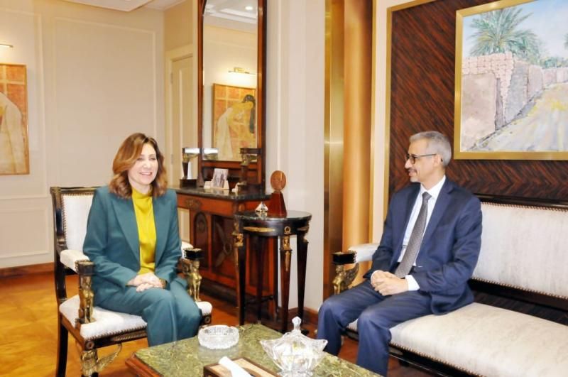 وزيرة الثقافة تستقبل المدير العام للمنظمة العربية للتربية والثقافة والعلوم لبحث سبل...