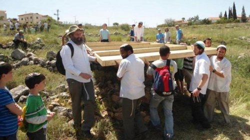 بؤرة استيطانية في الأغوار الشمالية المحتلة المحاذية للأردن