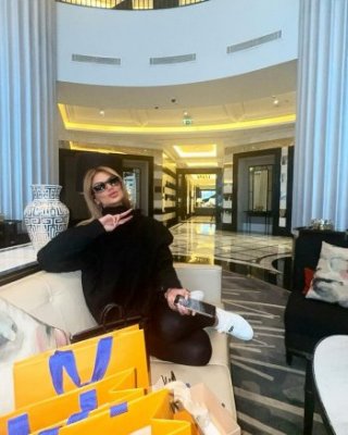 من العاصمة الأردنية عمان .. ساندرا رزق تتألق بجمالها