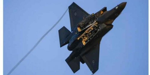 إسرائيل:الهجوم انتهى .. وموسوي يقلّل من انفجارات أصفهان