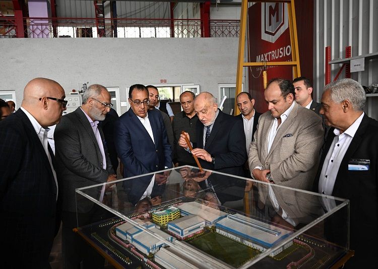 رئيس الوزراء: الدولة تسعى إلى توطين مختلف الصناعات محليا…