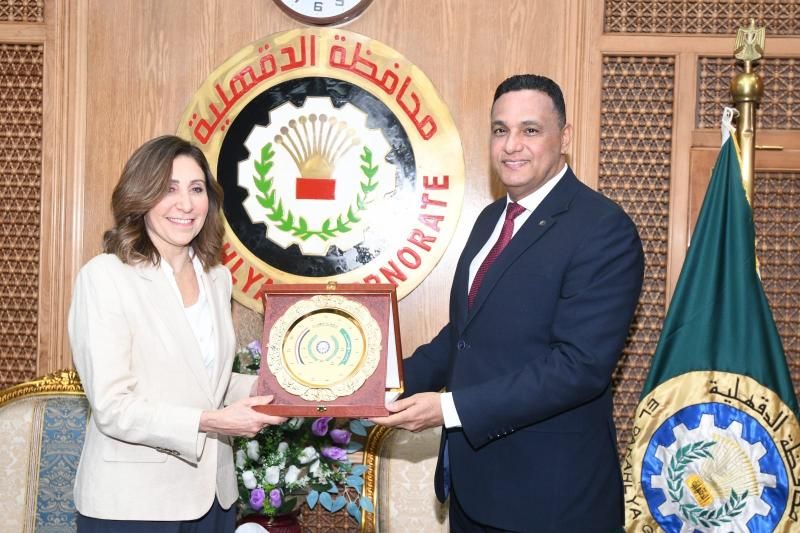محافظ الدقهلية يستقبل وزيرة الثقافة في إطار زيارتها للمحافظة لتفقد قصر ثقافة...