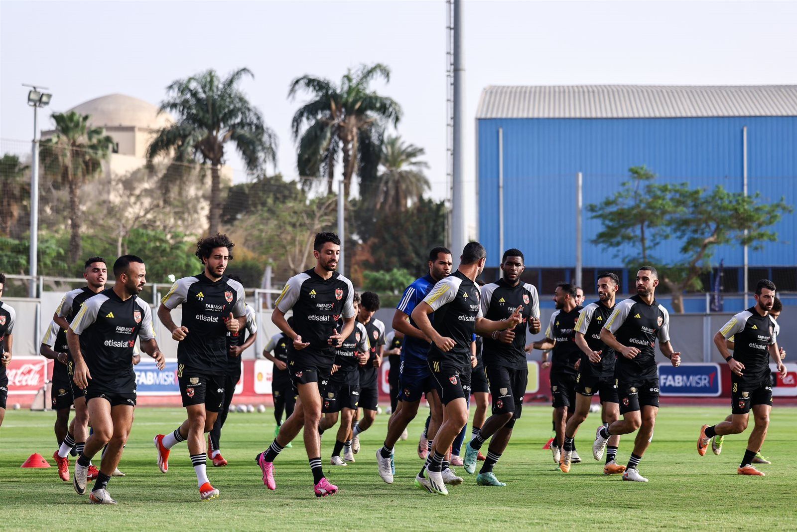 ملخص أخبار الرياضة اليوم.. الأهلي بطل إفريقيا والعين يقصي الهلال من آسيا وبرشلونة يحسم مصير تشافي